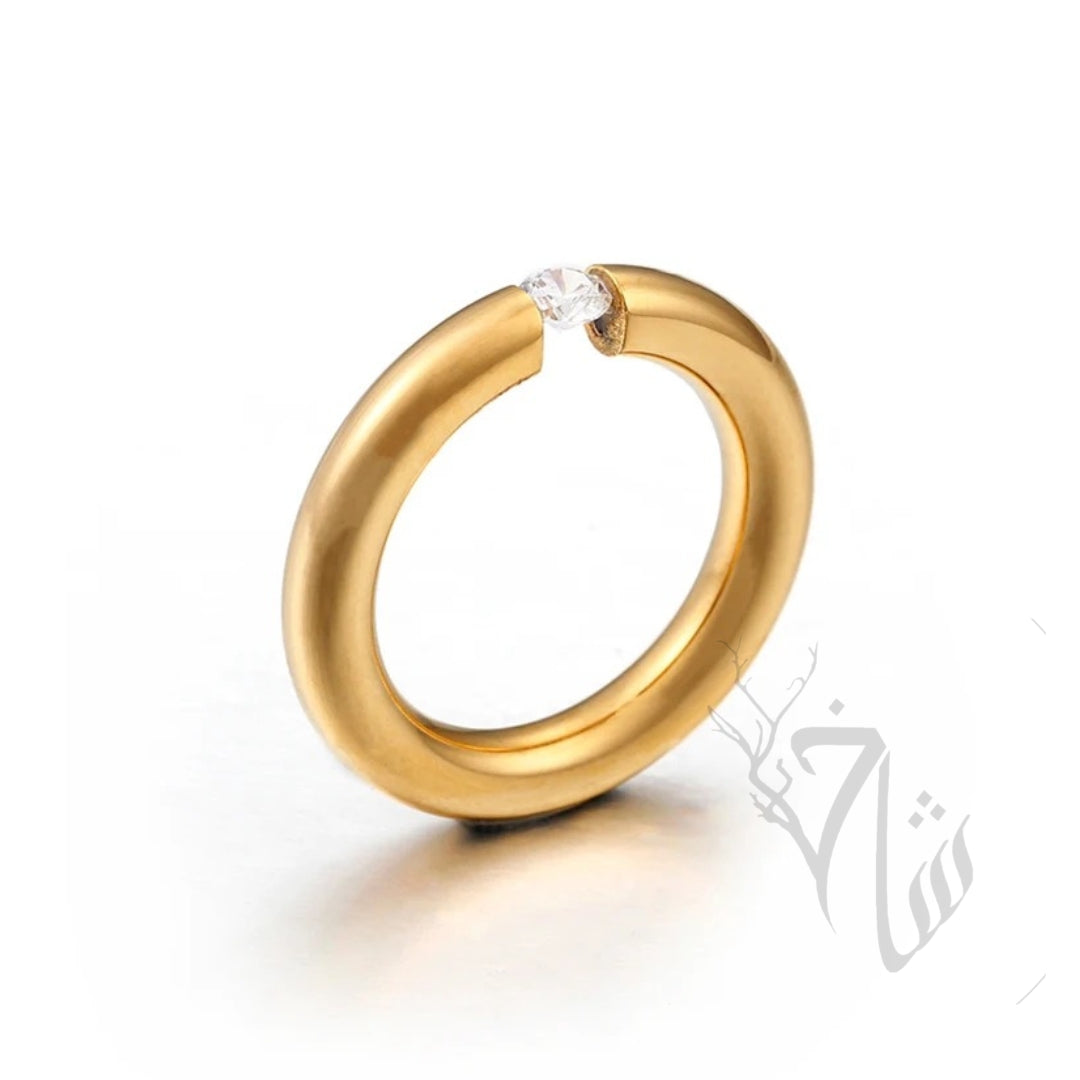 4mm Gold Solitaire Band